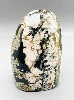 Jade, Black free shape